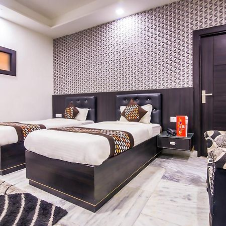 Hotel Oyo 8888 Riga Hs Deluxe Agra  Exteriér fotografie