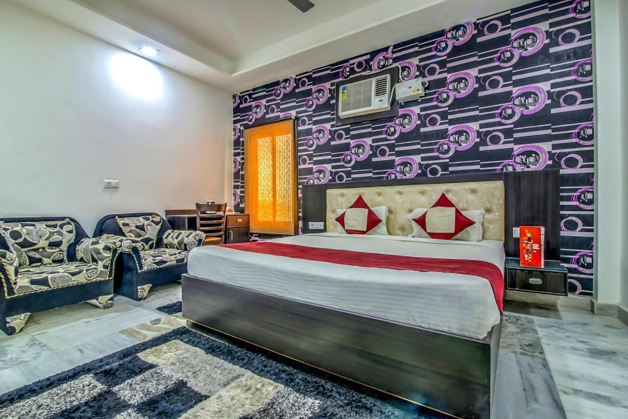 Hotel Oyo 8888 Riga Hs Deluxe Agra  Exteriér fotografie