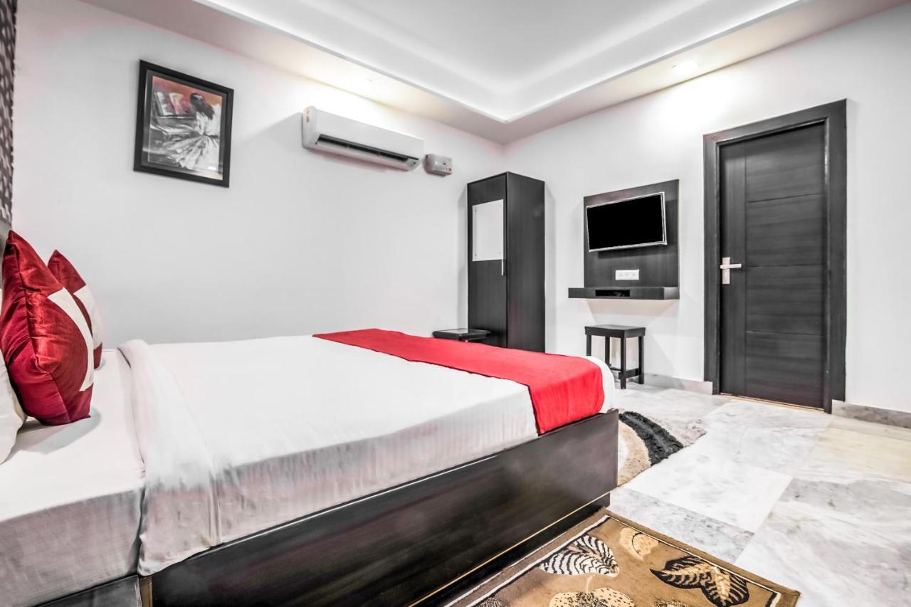 Hotel Oyo 8888 Riga Hs Deluxe Agra  Exteriér fotografie